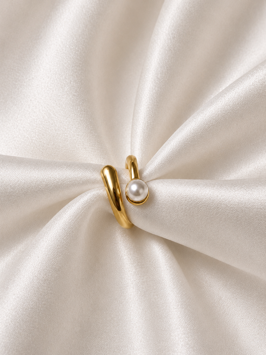 Pearl Muse Ring